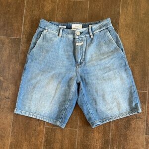 Closed Light Blue denim Bermuda shorts